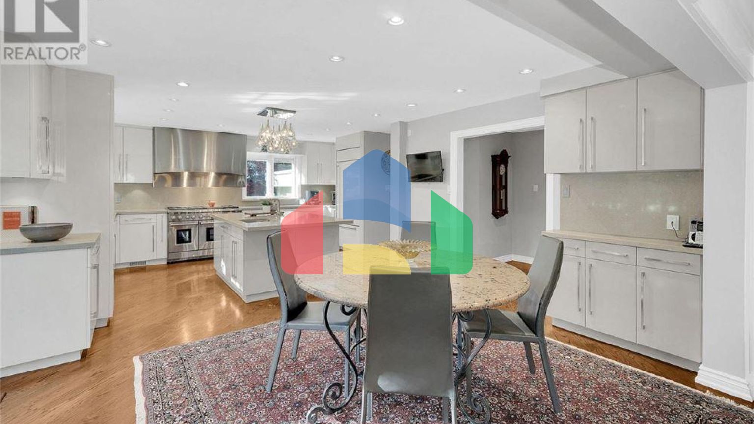 Residential - Single Family Home - Toronto, Canada - Canada