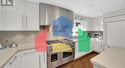 Residential - Single Family Home - Toronto, Canada - Canada