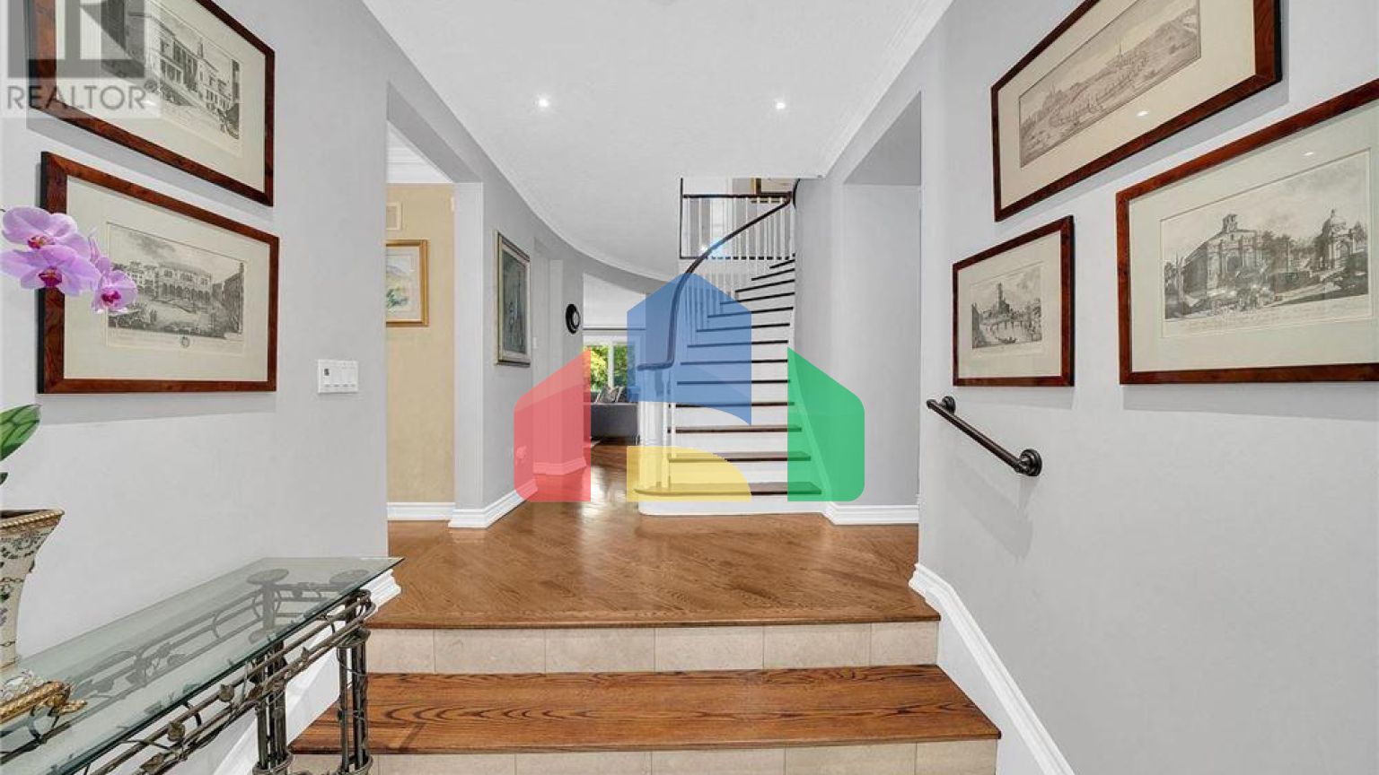 Residential - Single Family Home - Toronto, Canada - Canada