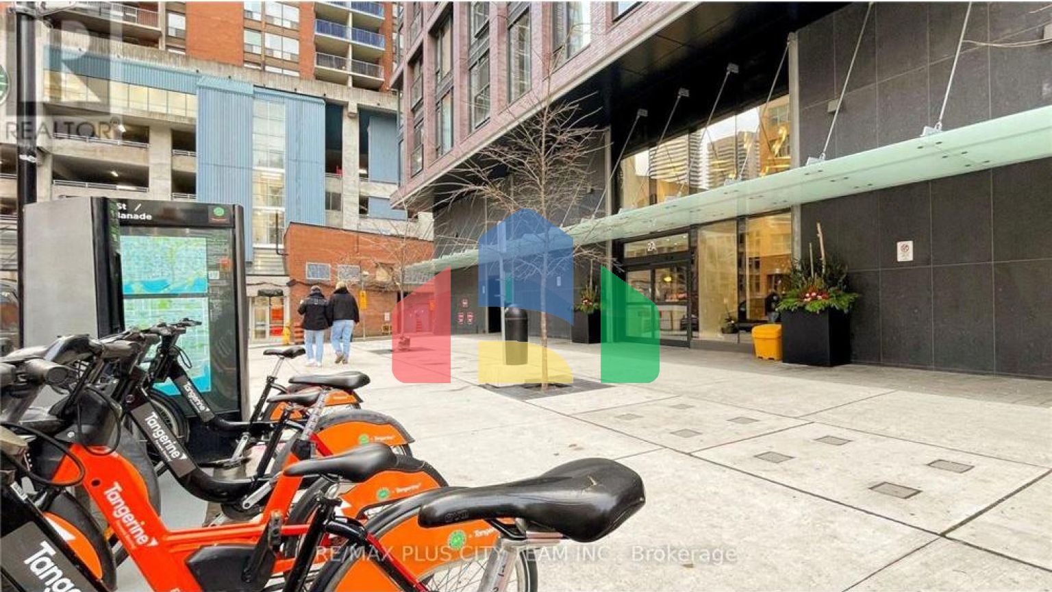 Residential - Single Family Home - Toronto, Canada - Canada