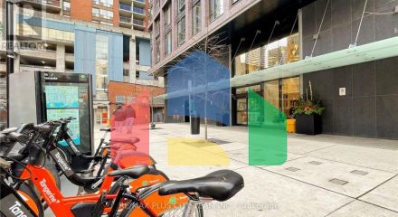 Residential - Single Family Home - Toronto, Canada - Canada