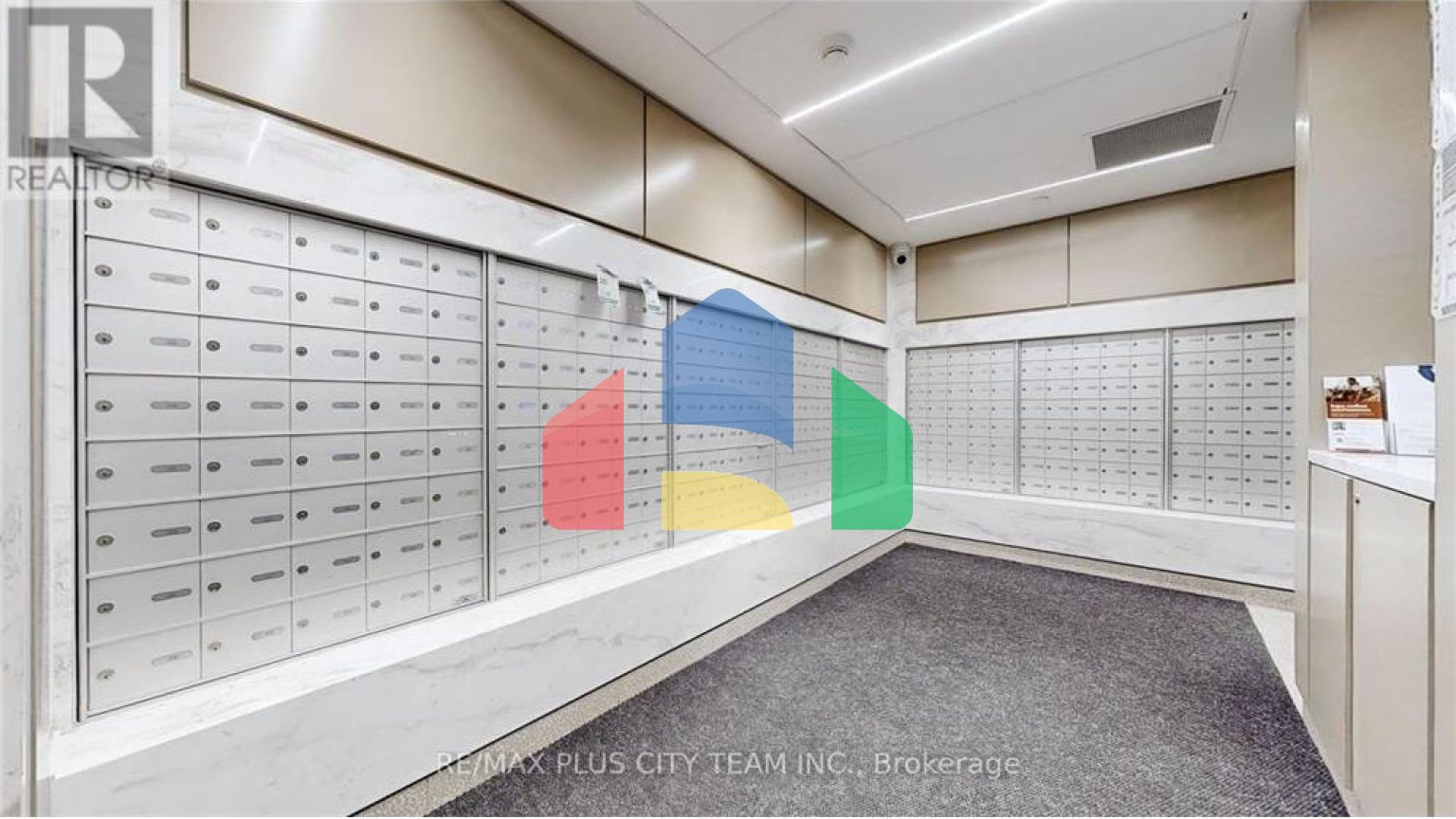 Residential - Single Family Home - Toronto, Canada - Canada