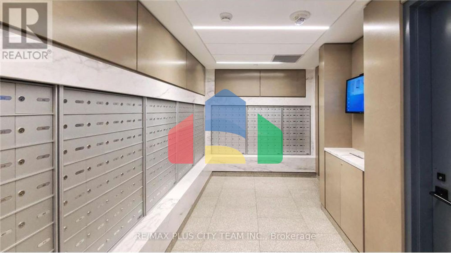 Residential - Single Family Home - Toronto, Canada - Canada