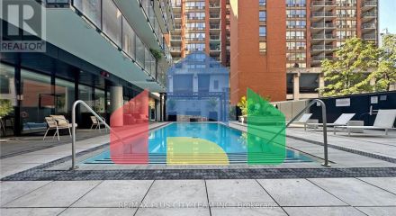 Residential - Single Family Home - Toronto, Canada - Canada