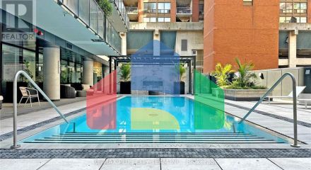 Residential - Single Family Home - Toronto, Canada - Canada