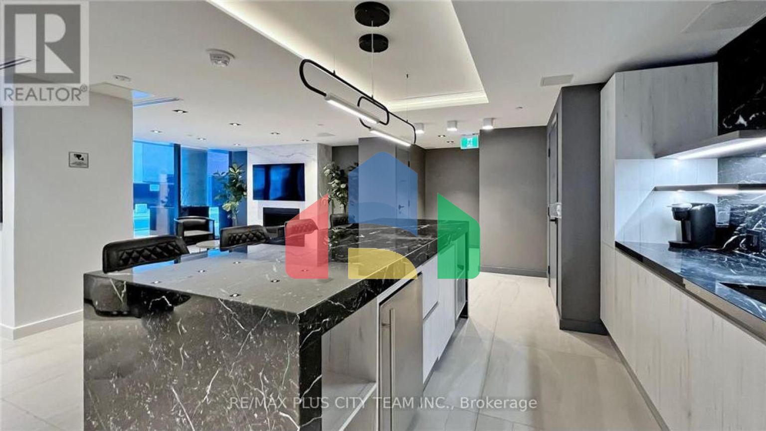 Residential - Single Family Home - Toronto, Canada - Canada