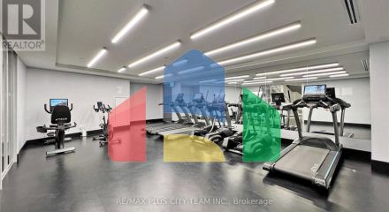 Residential - Single Family Home - Toronto, Canada - Canada