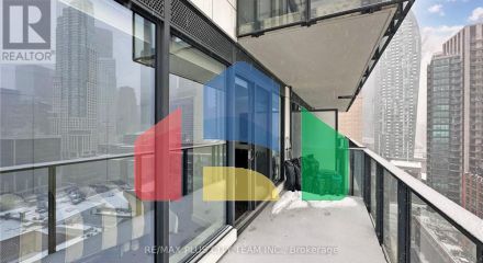 Residential - Single Family Home - Toronto, Canada - Canada