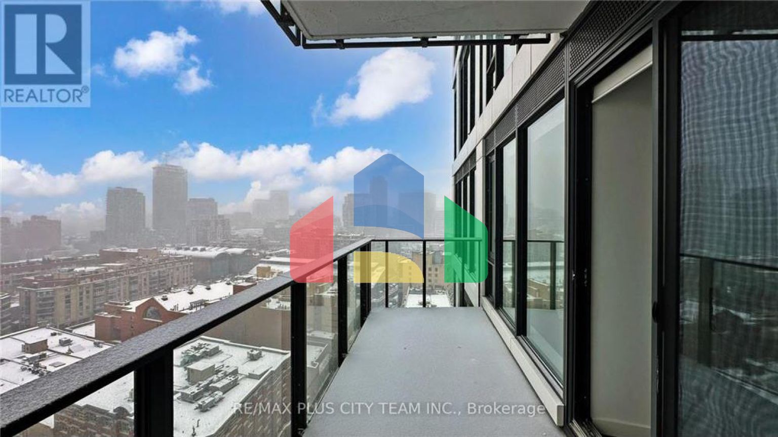 Residential - Single Family Home - Toronto, Canada - Canada