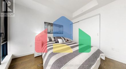 Residential - Single Family Home - Toronto, Canada - Canada