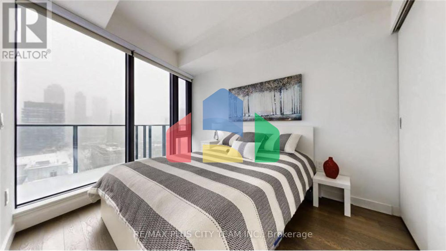 Residential - Single Family Home - Toronto, Canada - Canada