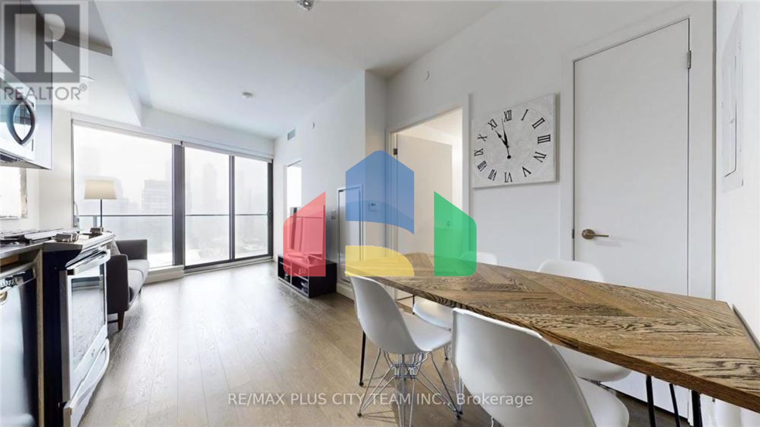 Residential - Single Family Home - Toronto, Canada - Canada