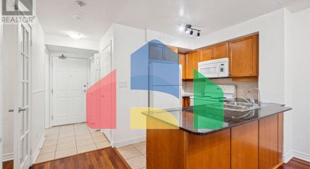 Residential - Single Family Home - Toronto, Canada - Canada