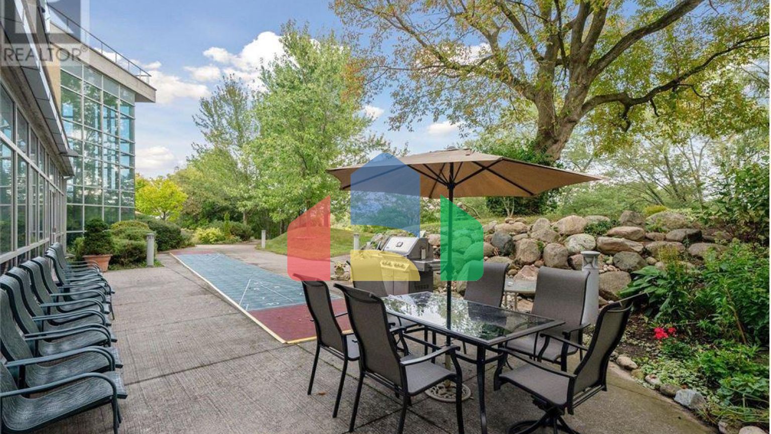 Residential - Single Family Home - Toronto, Canada - Canada