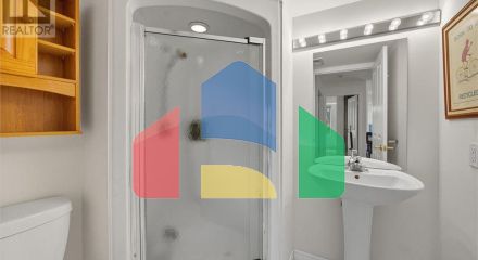 Residential - Single Family Home - Toronto, Canada - Canada