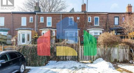 Residential - Single Family Home - Toronto, Canada - Canada