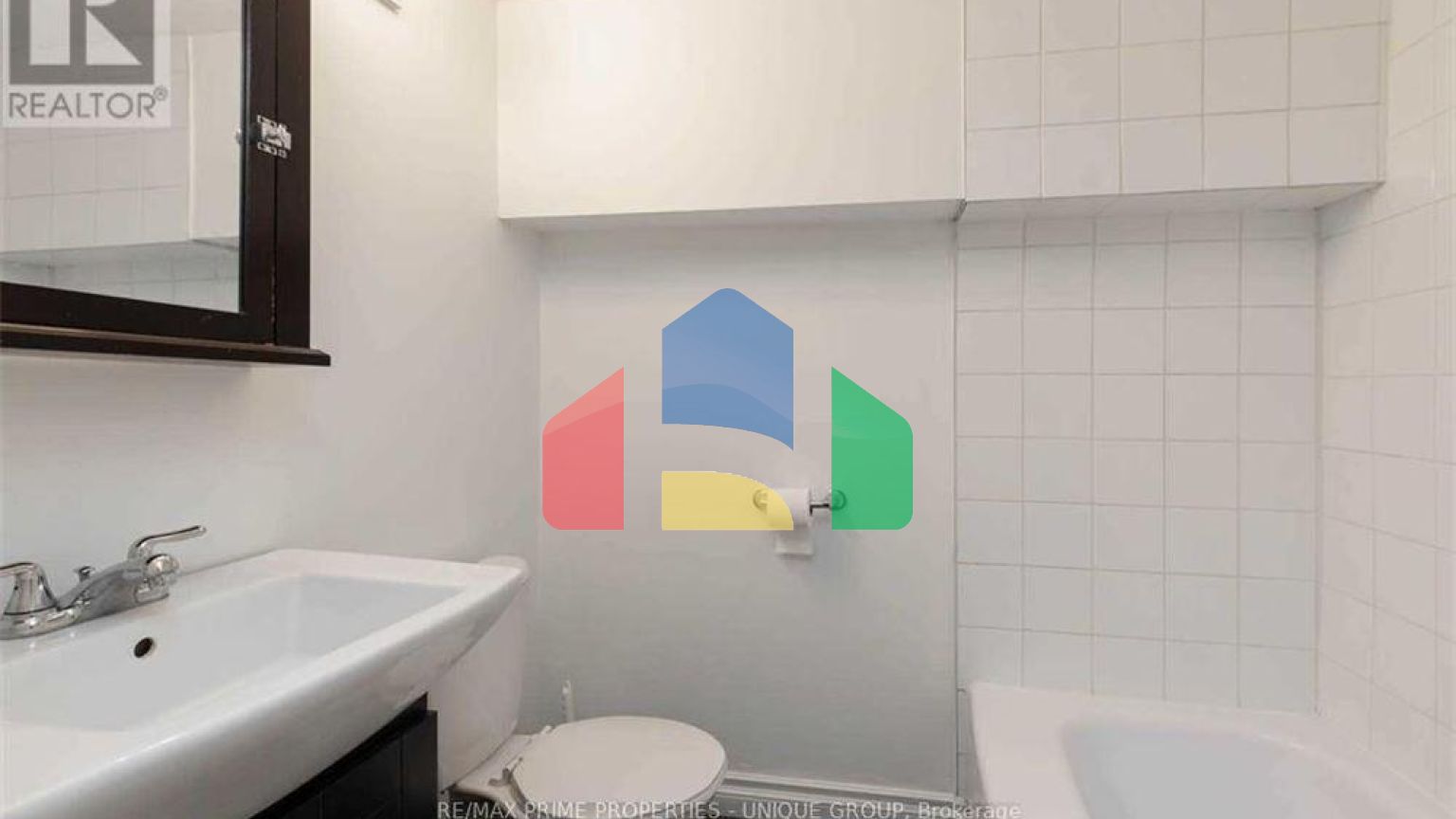 Residential - Single Family Home - Toronto, Canada - Canada