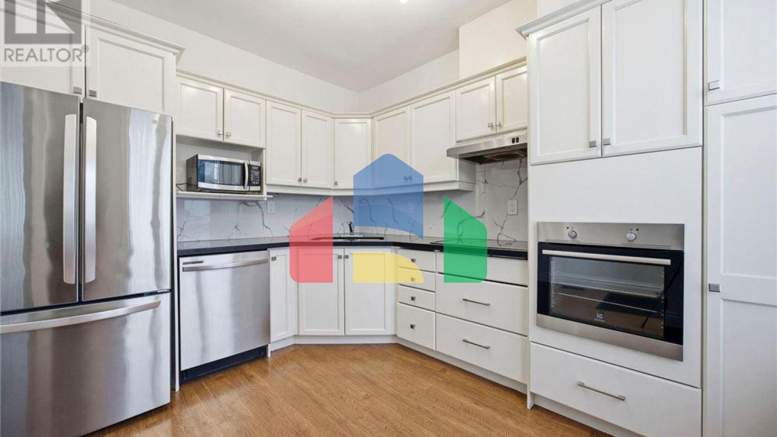 Residential - Single Family Home - Toronto, Canada - Canada