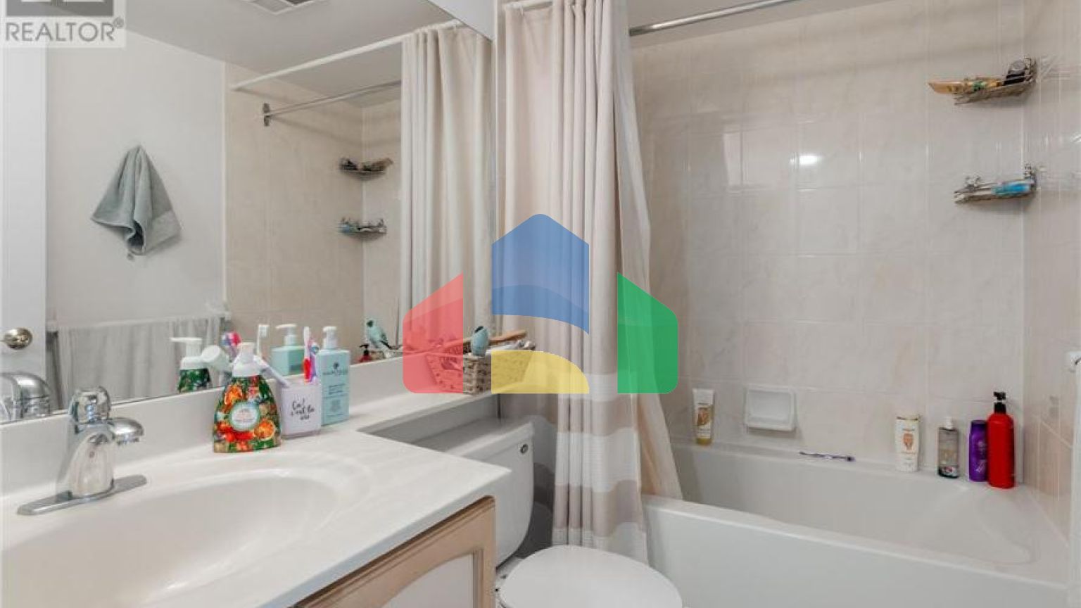 Residential - Condo/Apartment - Toronto, Canada - Canada