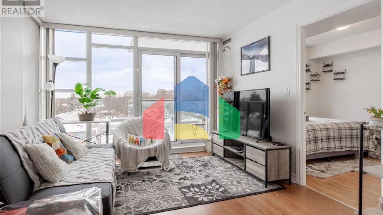 Residential - Condo/Apartment - Toronto, Canada - Canada