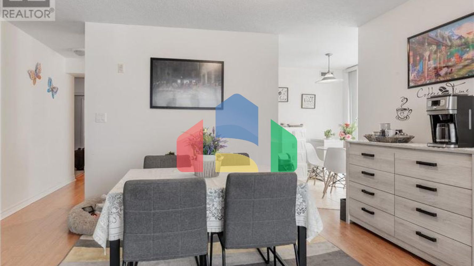 Residential - Condo/Apartment - Toronto, Canada - Canada