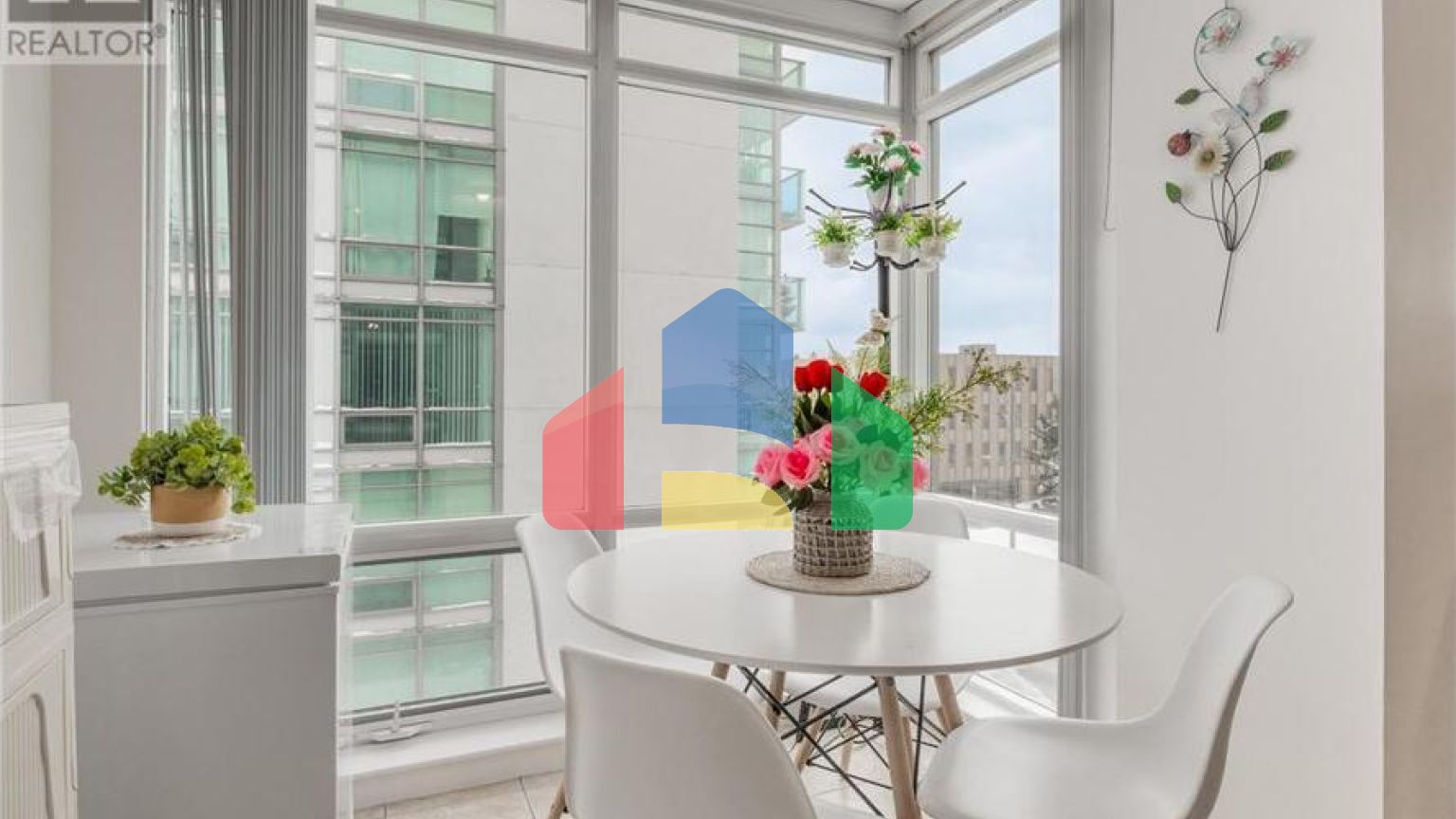 Residential - Condo/Apartment - Toronto, Canada - Canada