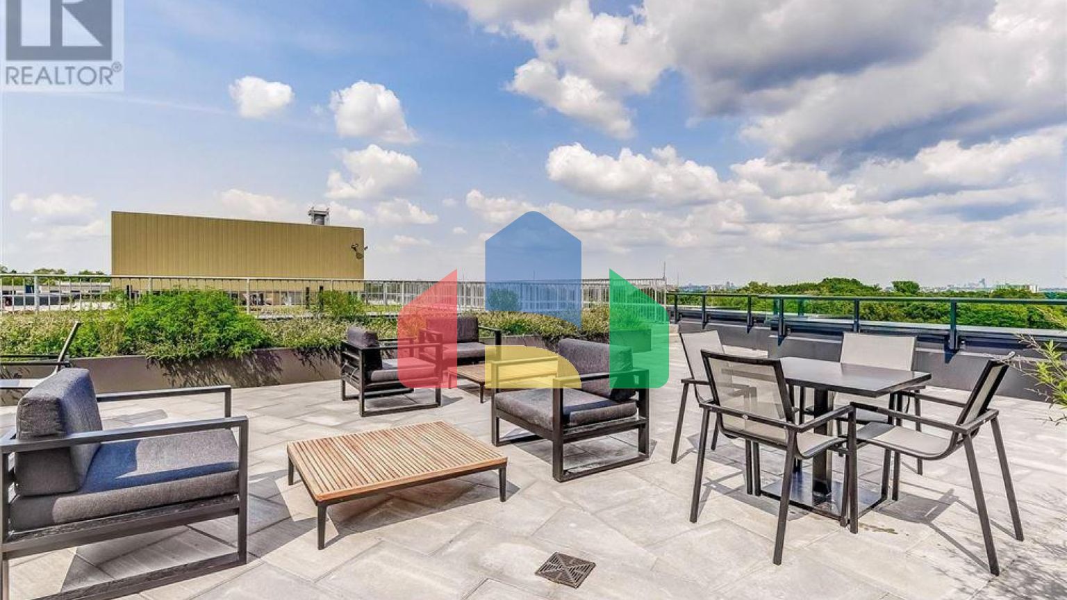 Residential - Condo/Apartment - Toronto, Canada - Canada