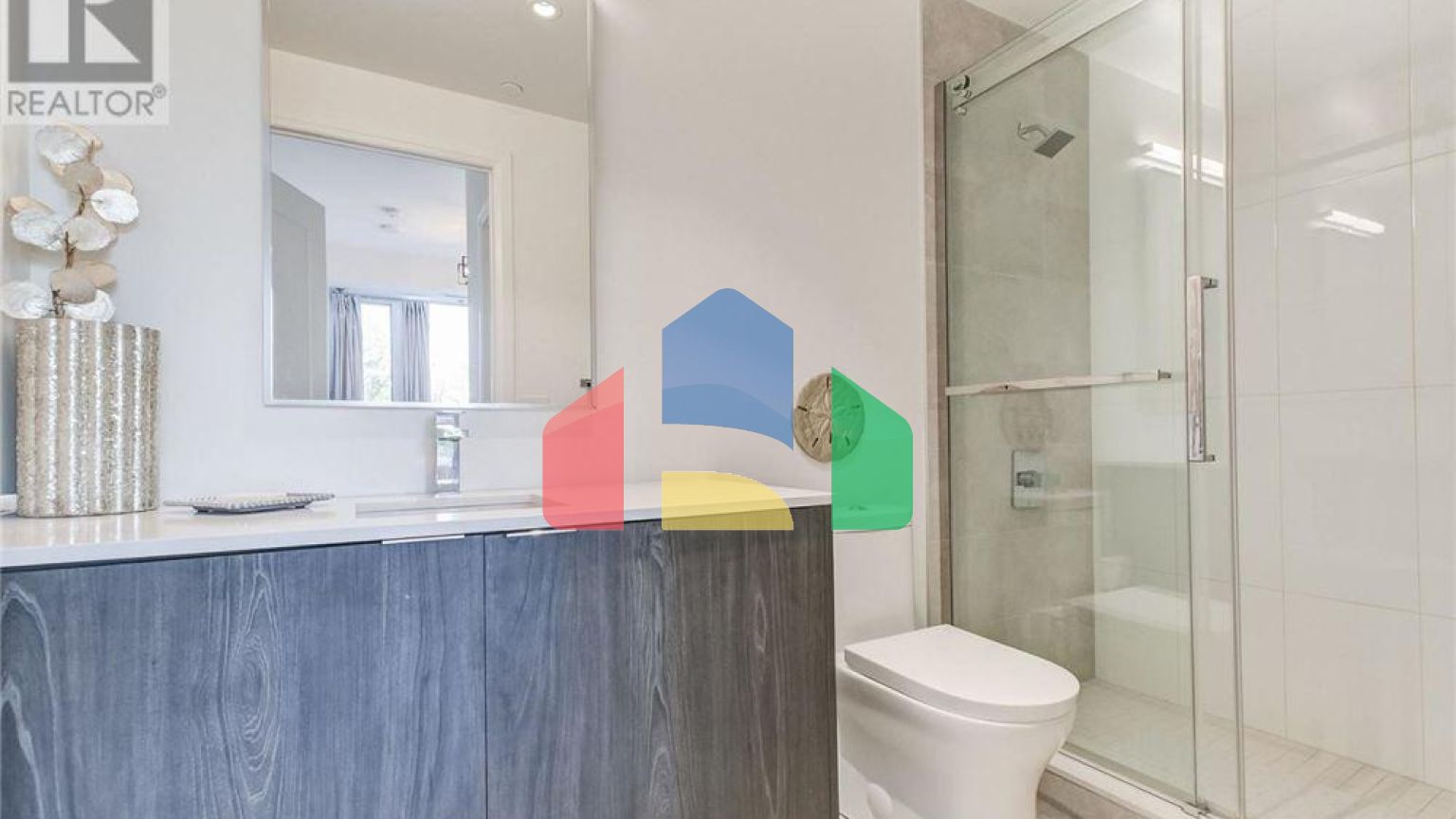 Residential - Condo/Apartment - Toronto, Canada - Canada