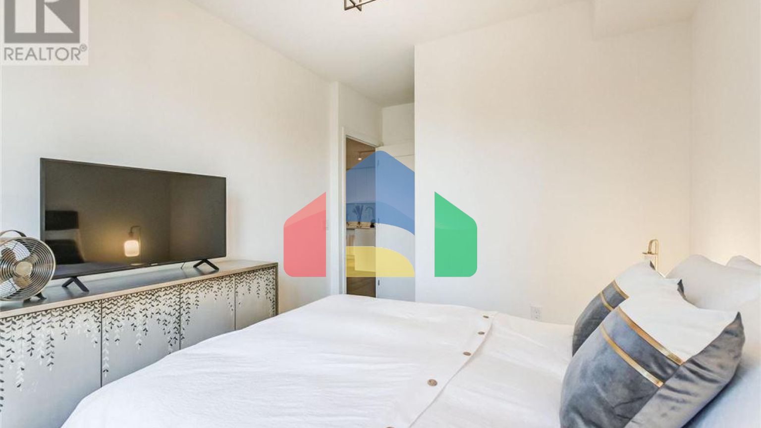 Residential - Condo/Apartment - Toronto, Canada - Canada