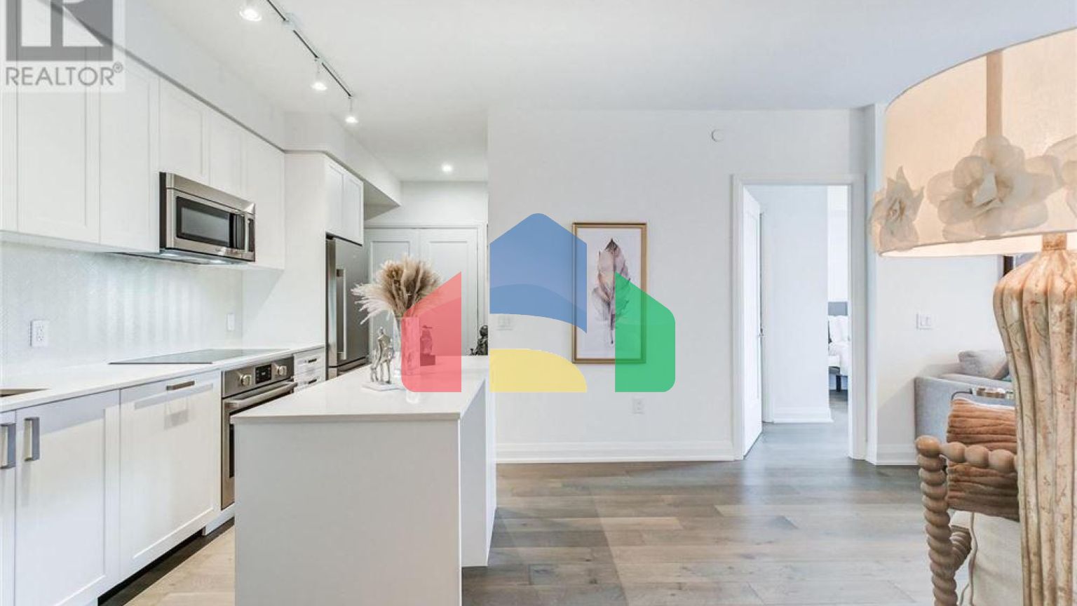 Residential - Condo/Apartment - Toronto, Canada - Canada