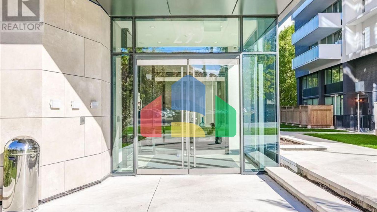 Residential - Condo/Apartment - Toronto, Canada - Canada