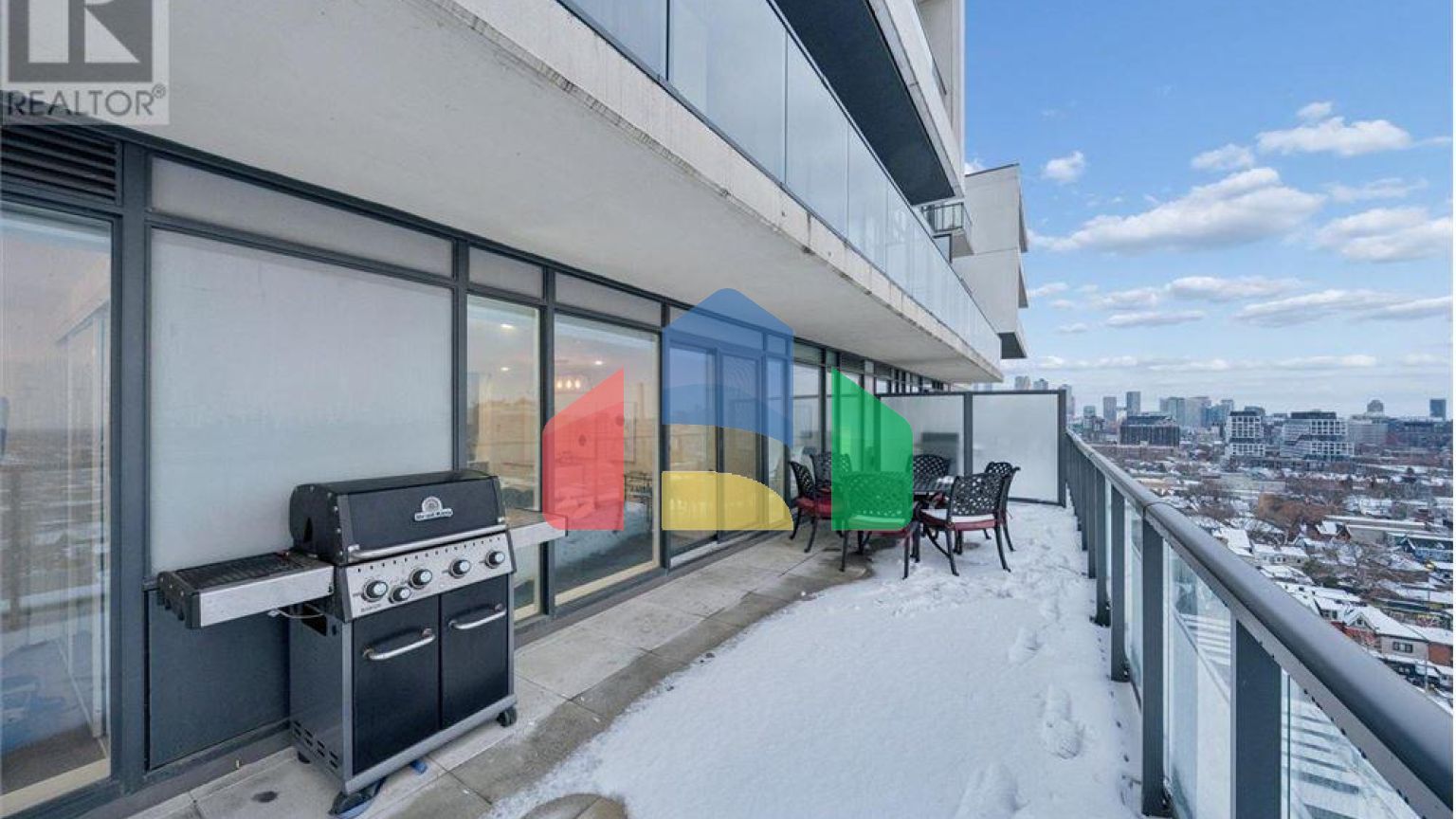 Residential - Single Family Home - Toronto, Canada - Canada