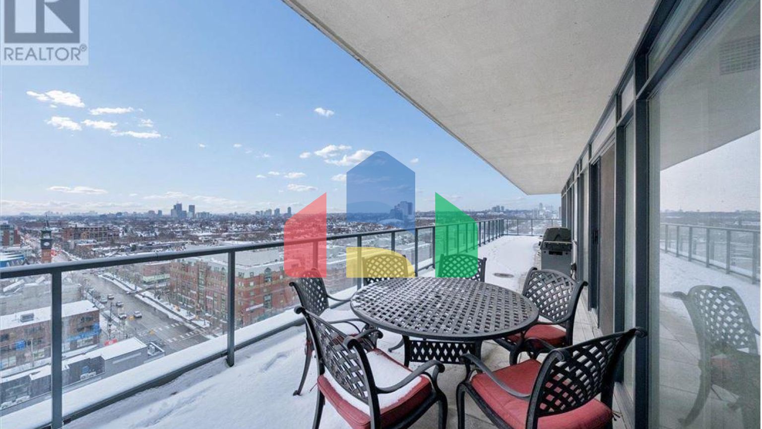 Residential - Single Family Home - Toronto, Canada - Canada