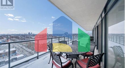 Residential - Single Family Home - Toronto, Canada - Canada