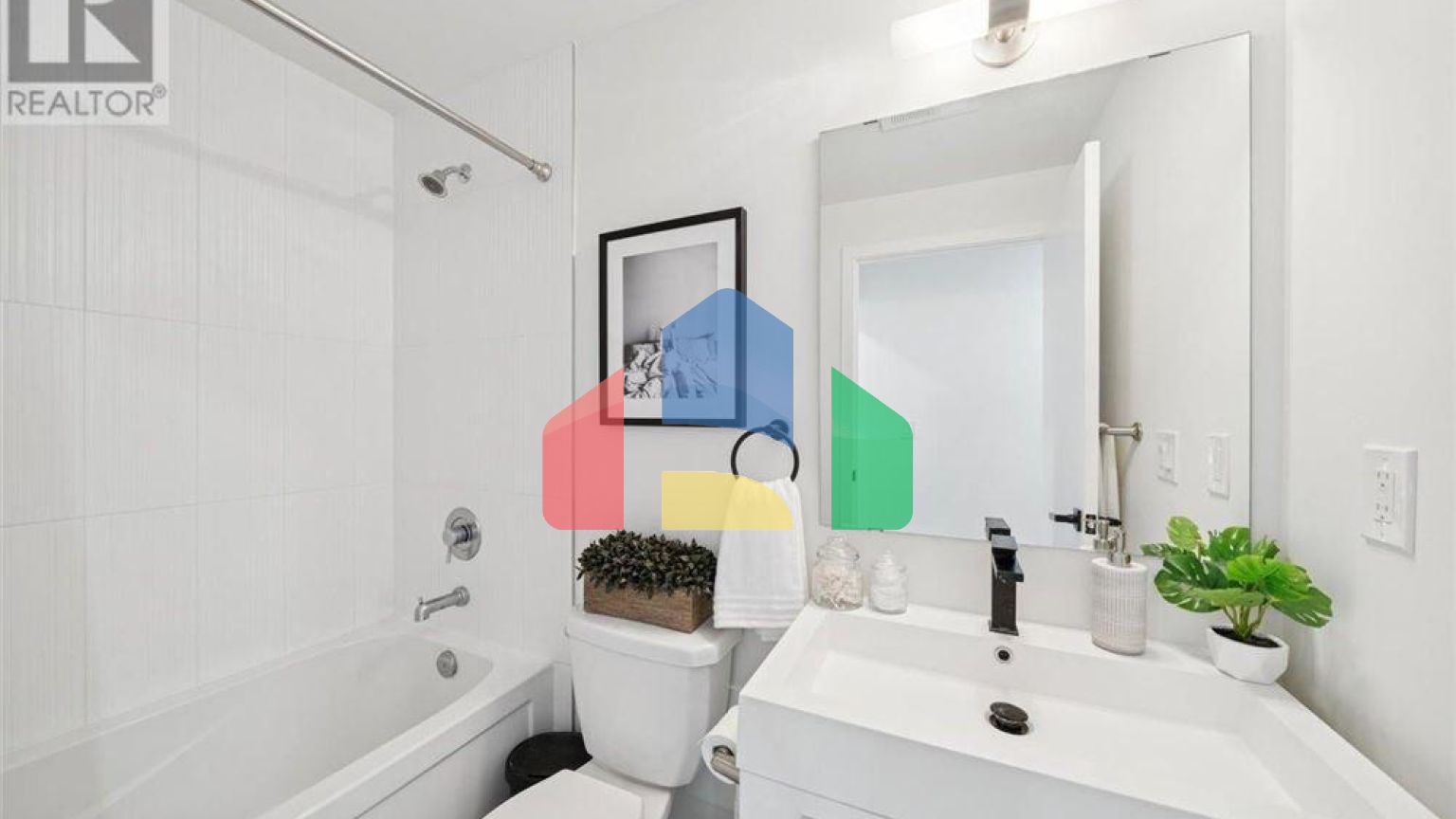 Residential - Single Family Home - Toronto, Canada - Canada