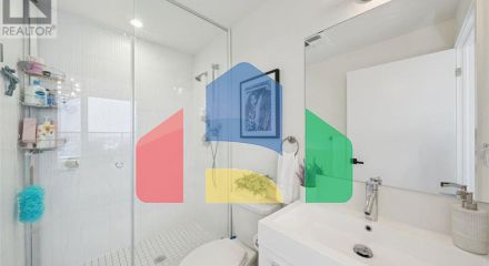 Residential - Single Family Home - Toronto, Canada - Canada