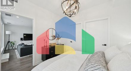 Residential - Single Family Home - Toronto, Canada - Canada