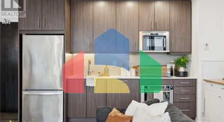 Residential - Single Family Home - Toronto, Canada - Canada