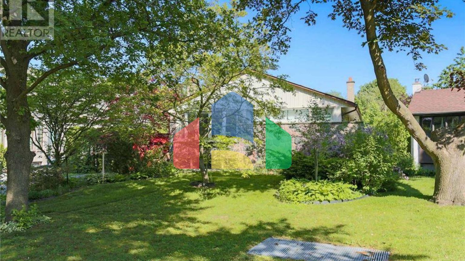 Residential - Single Family Home - Toronto, Canada - Canada