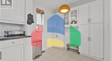 Residential - Single Family Home - Toronto, Canada - Canada