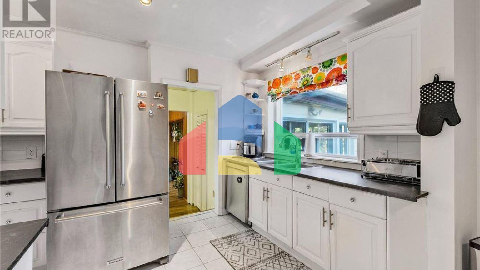 Residential - Single Family Home - Toronto, Canada - Canada