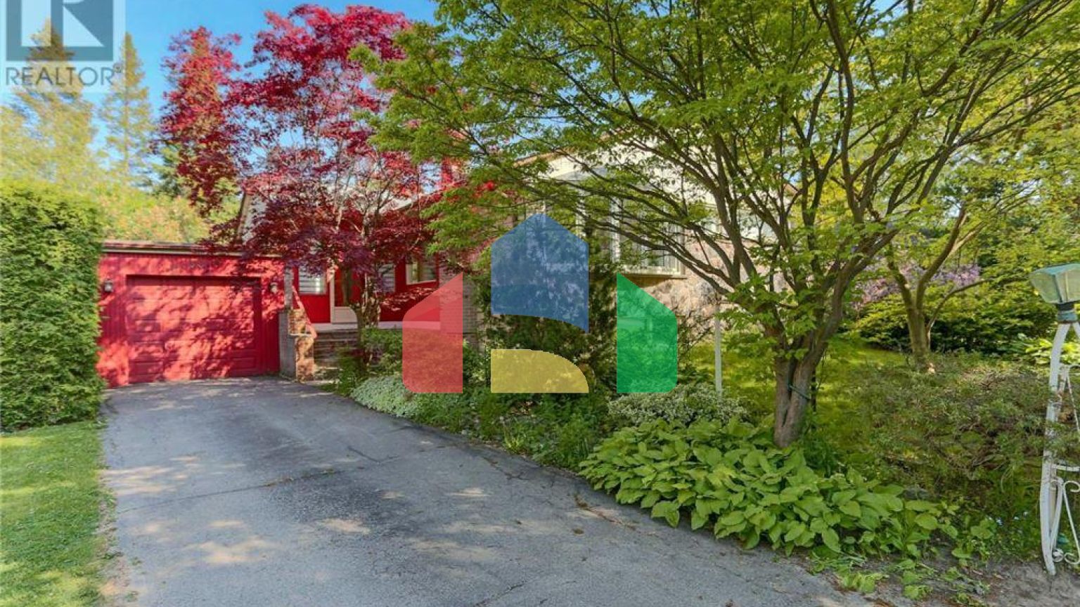 Residential - Single Family Home - Toronto, Canada - Canada