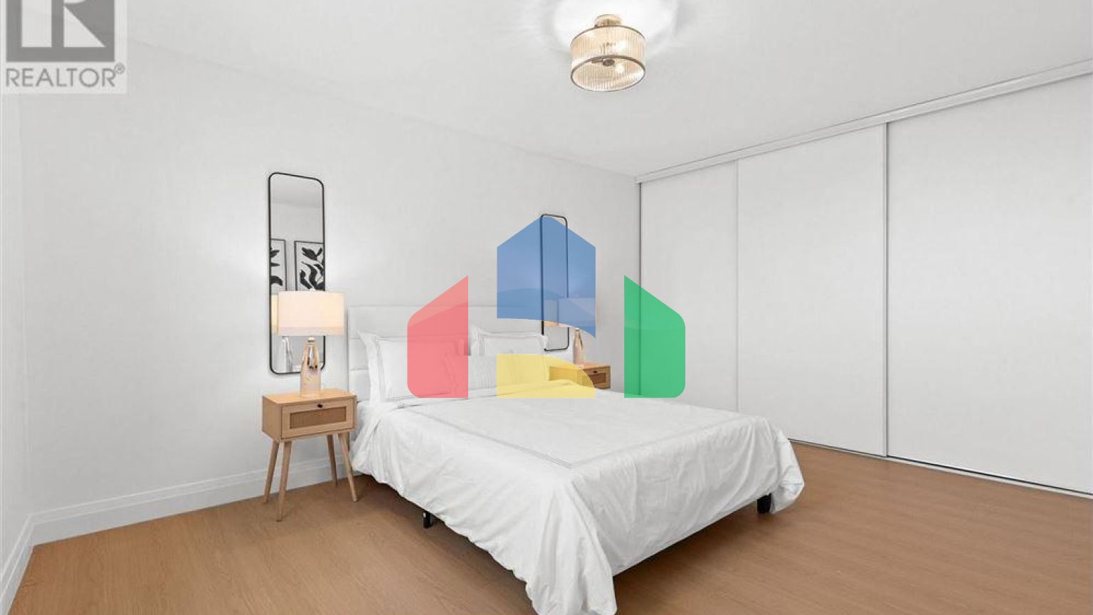 Residential - Single Family Home - Toronto, Canada - Canada