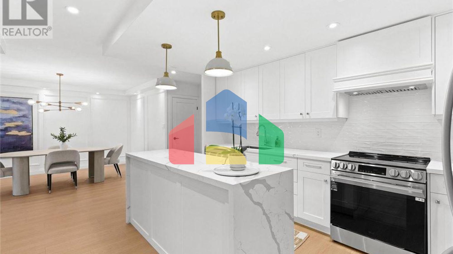 Residential - Single Family Home - Toronto, Canada - Canada