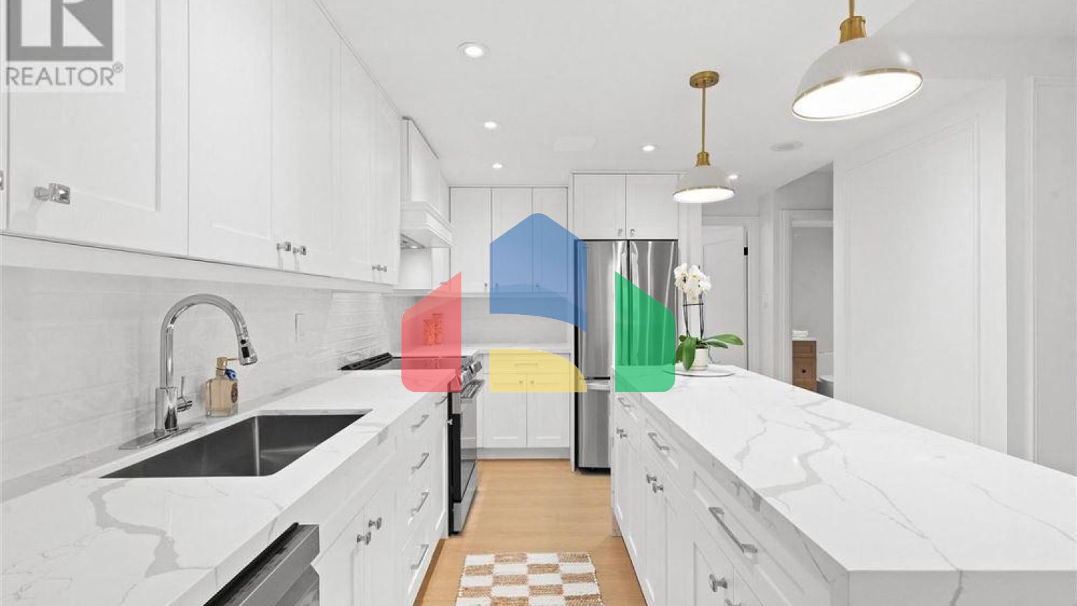 Residential - Single Family Home - Toronto, Canada - Canada