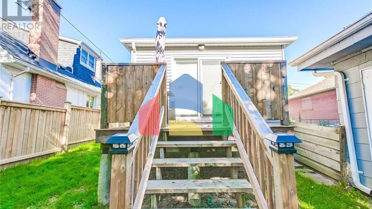 Residential - Single Family Home - Toronto, Canada - Canada