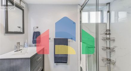 Residential - Single Family Home - Toronto, Canada - Canada