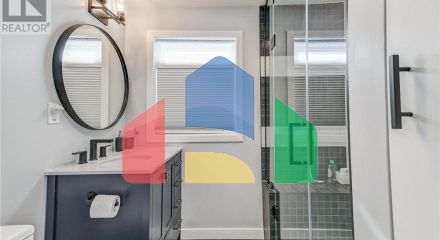 Residential - Single Family Home - Toronto, Canada - Canada