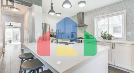 Residential - Single Family Home - Toronto, Canada - Canada