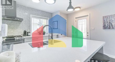 Residential - Single Family Home - Toronto, Canada - Canada